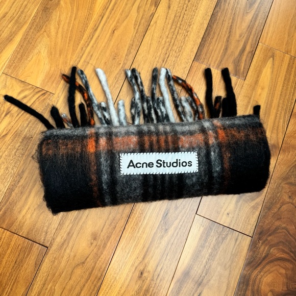 Acne Studios Fringe Scarf - Picture 12 of 13